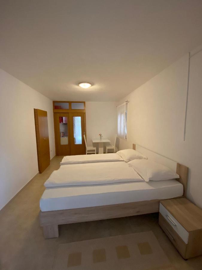 Apartments Jura คิร์ก ภายนอก รูปภาพ