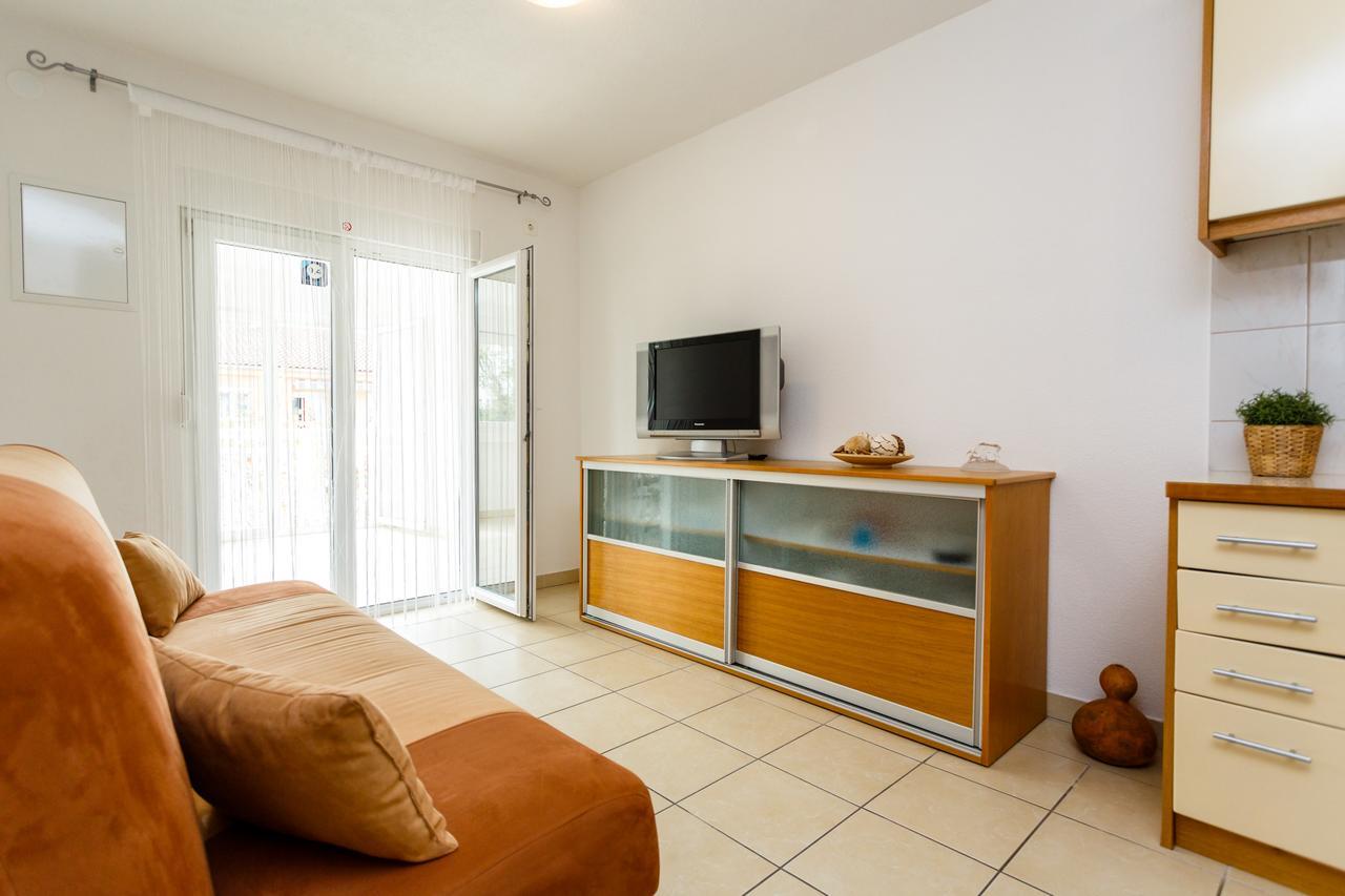 Apartments Jura คิร์ก ภายนอก รูปภาพ
